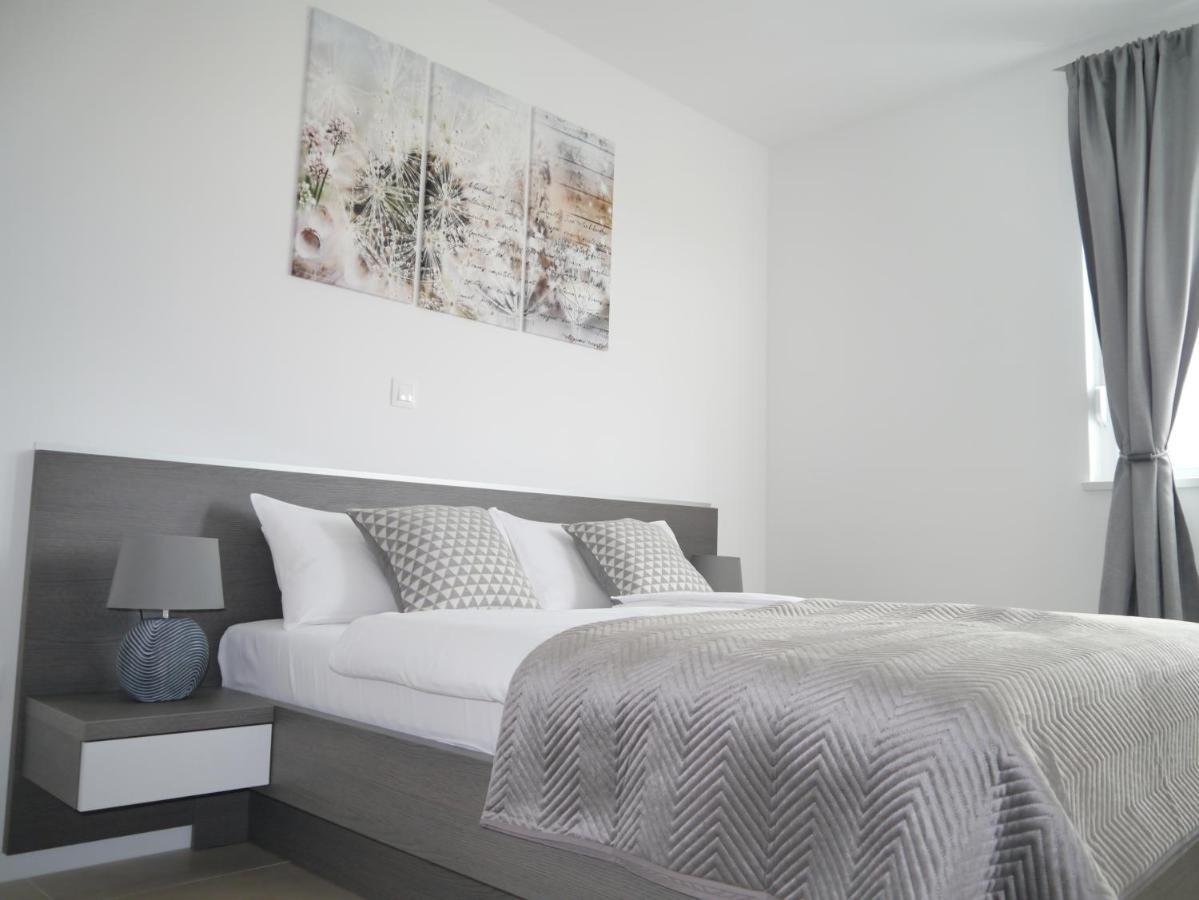 Nova Excellence Apartment Новаля Екстериор снимка