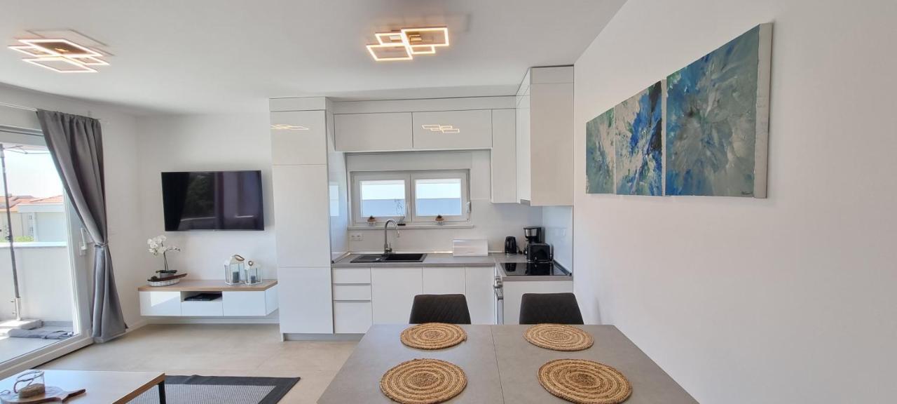 Nova Excellence Apartment Новаля Екстериор снимка