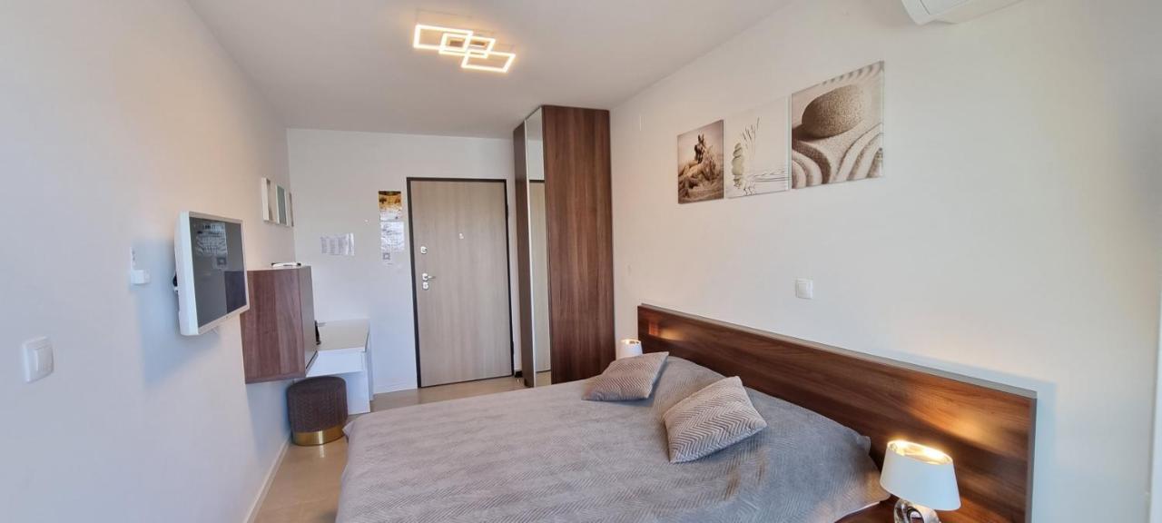Nova Excellence Apartment Новаля Екстериор снимка