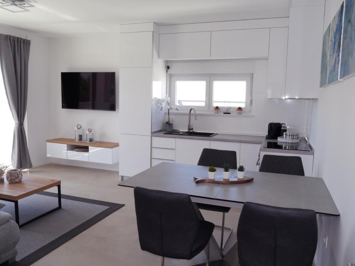 Nova Excellence Apartment Новаля Екстериор снимка