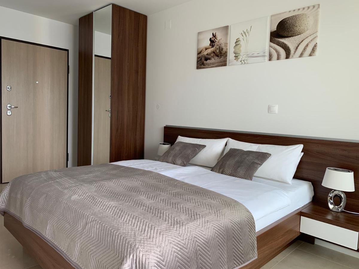 Nova Excellence Apartment Новаля Екстериор снимка